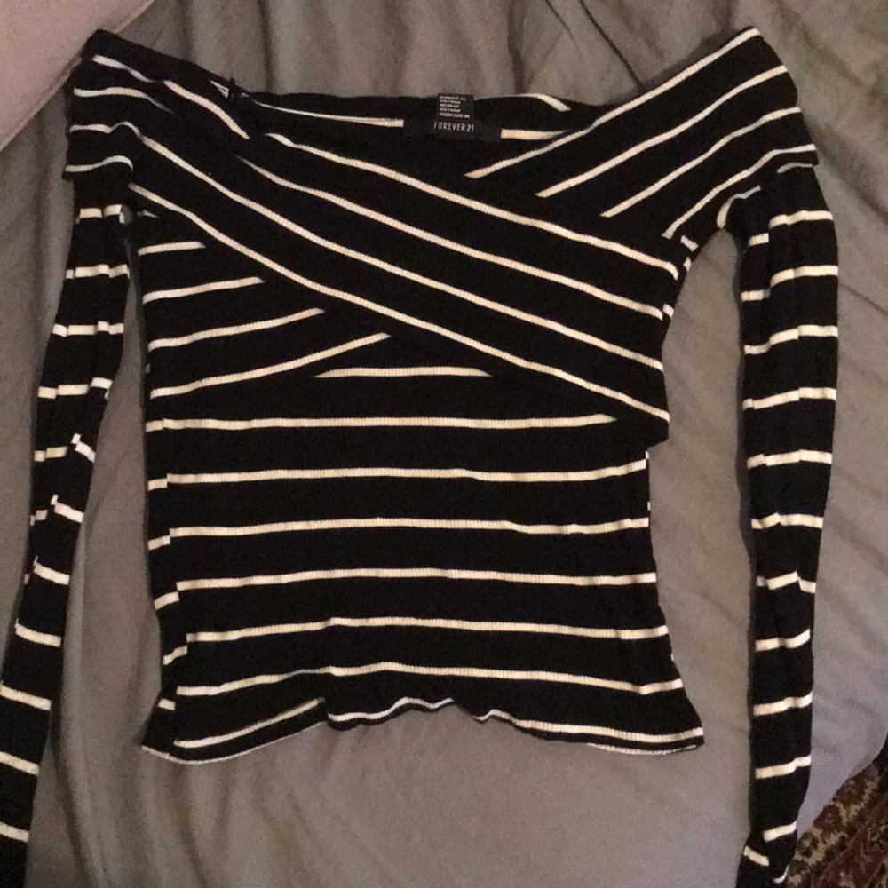 Small off the shoulder long sleeve top